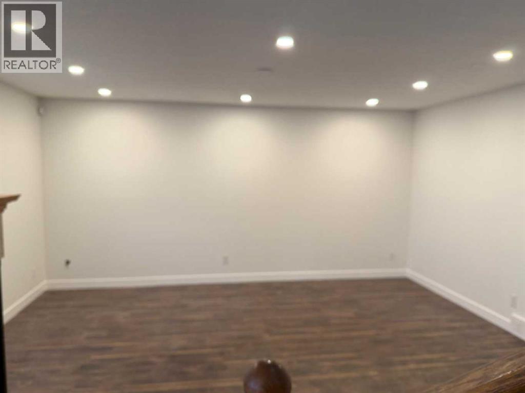 Single Family House for Sale in  Taracove Crescent NE Taradale Calgary 