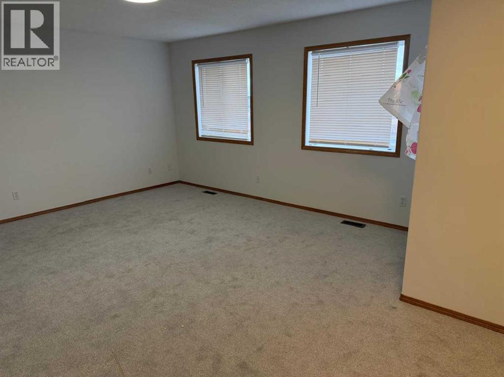 Single Family House for Sale in  Taracove Crescent NE Taradale Calgary 