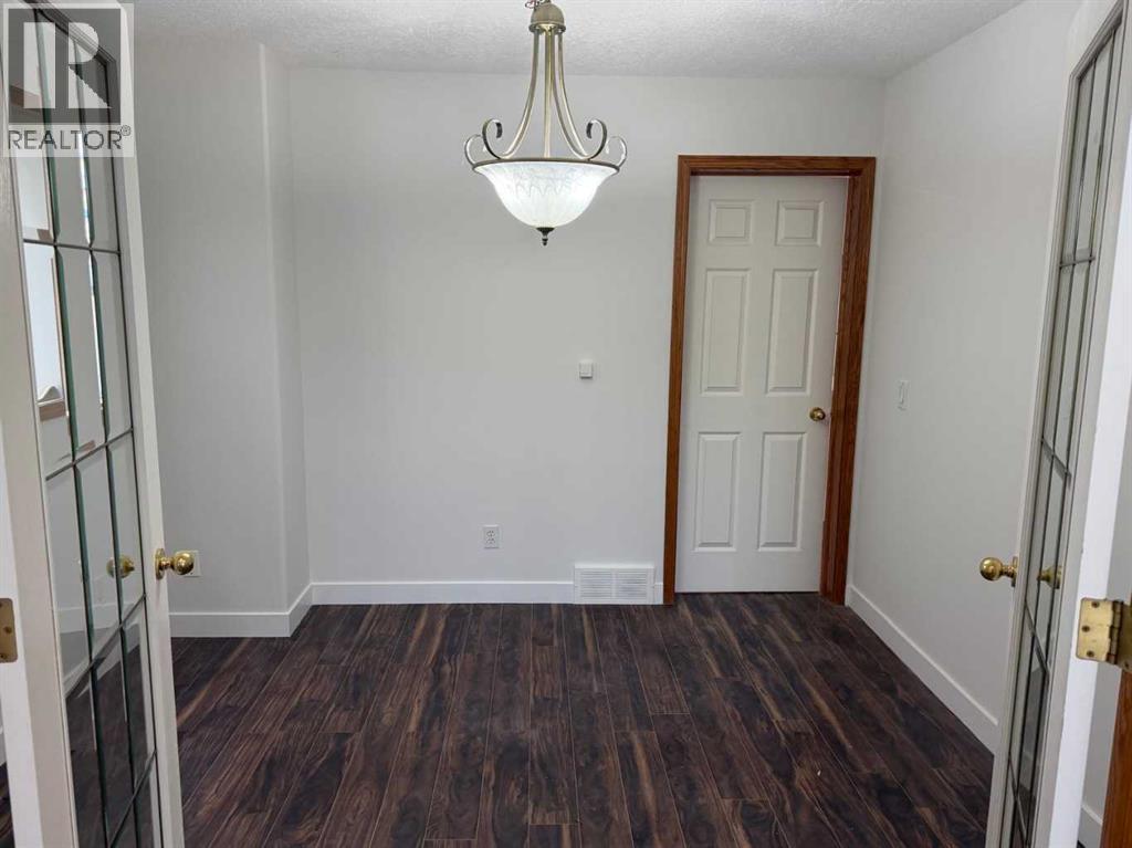 Single Family House for Sale in  Taracove Crescent NE Taradale Calgary 