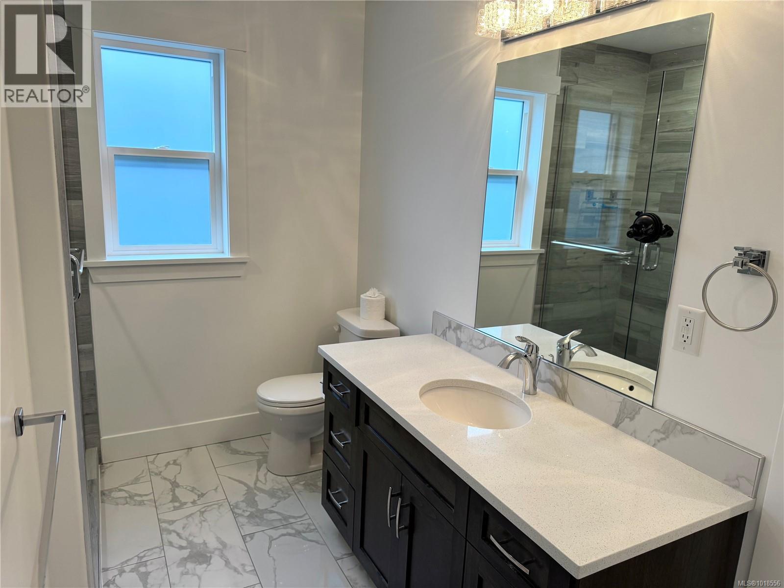 5211 Hammond Bay Rd, Nanaimo