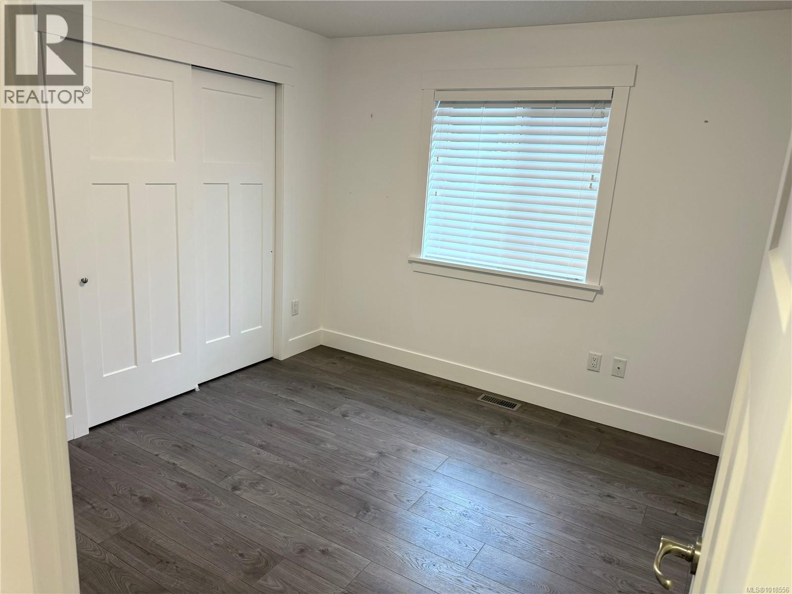 5211 Hammond Bay Rd, Nanaimo