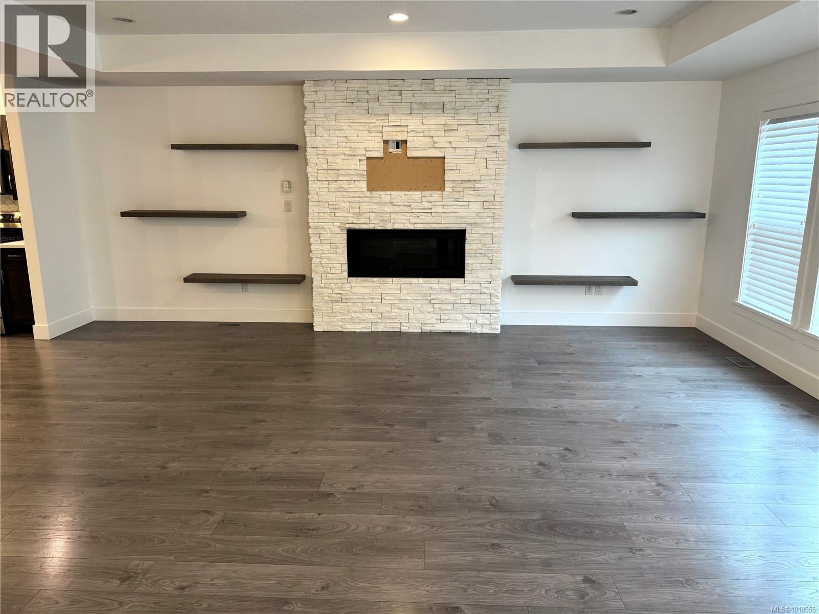 5211 Hammond Bay Rd, Nanaimo