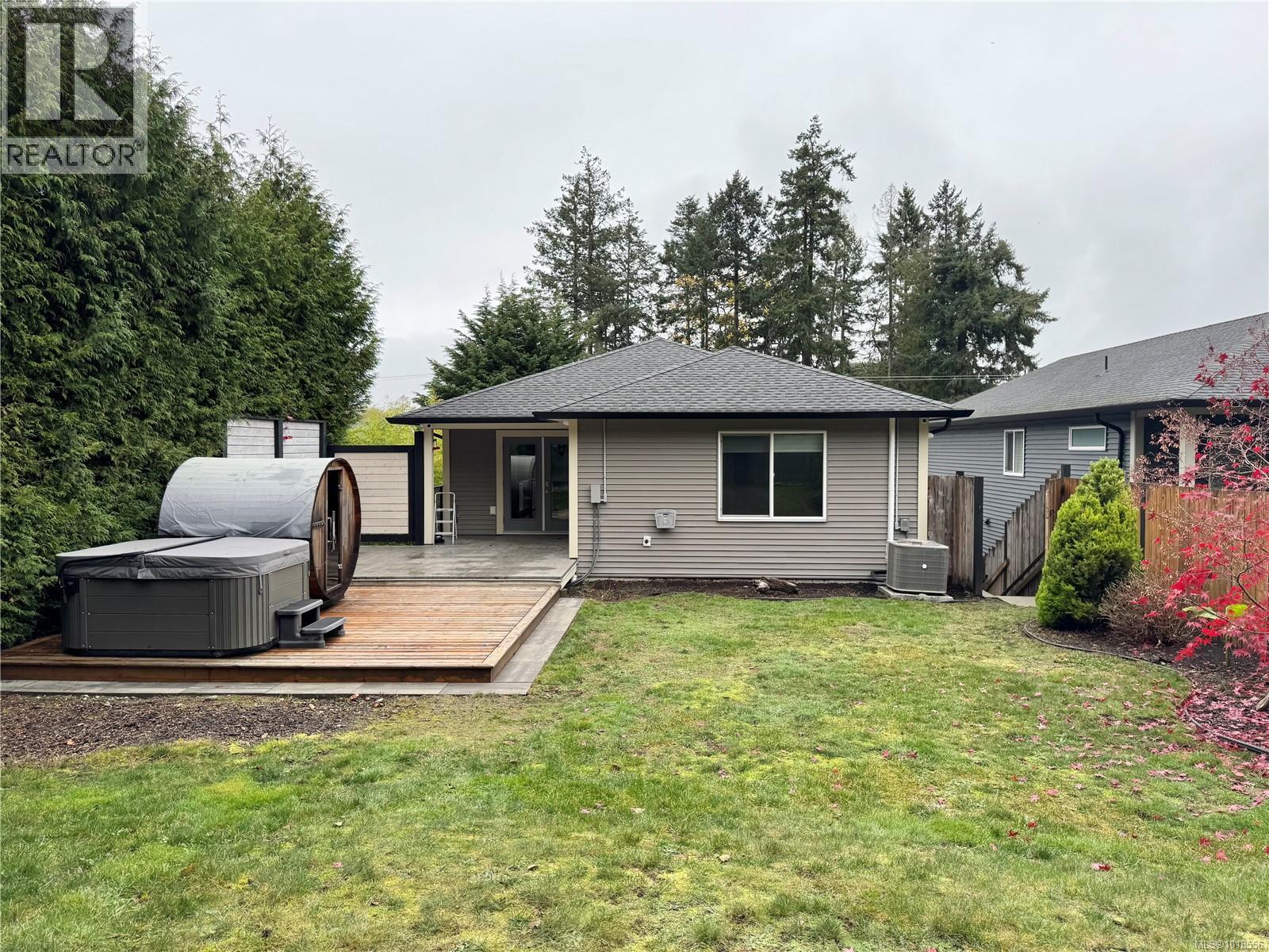 5211 Hammond Bay Rd, Nanaimo