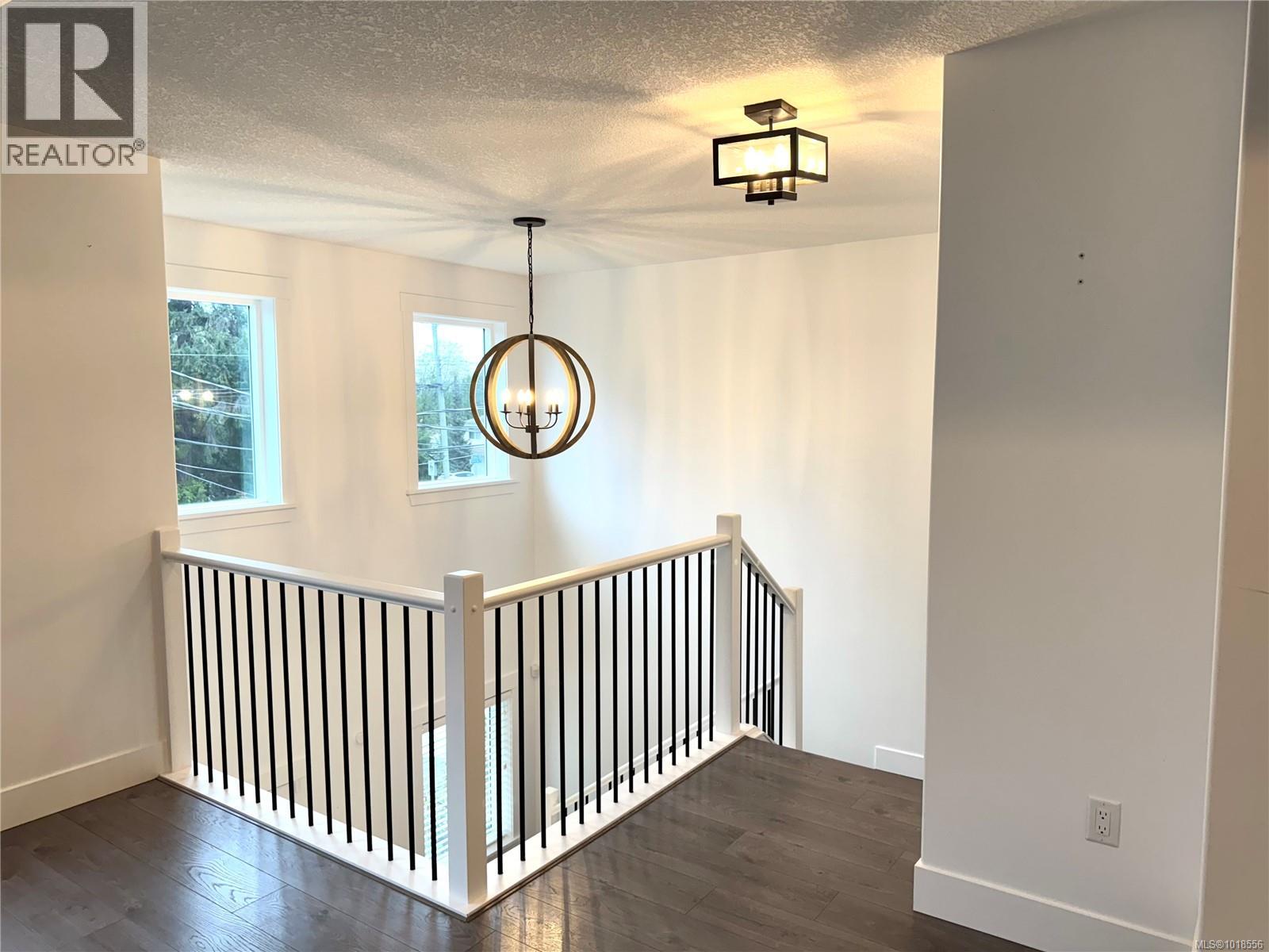 5211 Hammond Bay Rd, Nanaimo