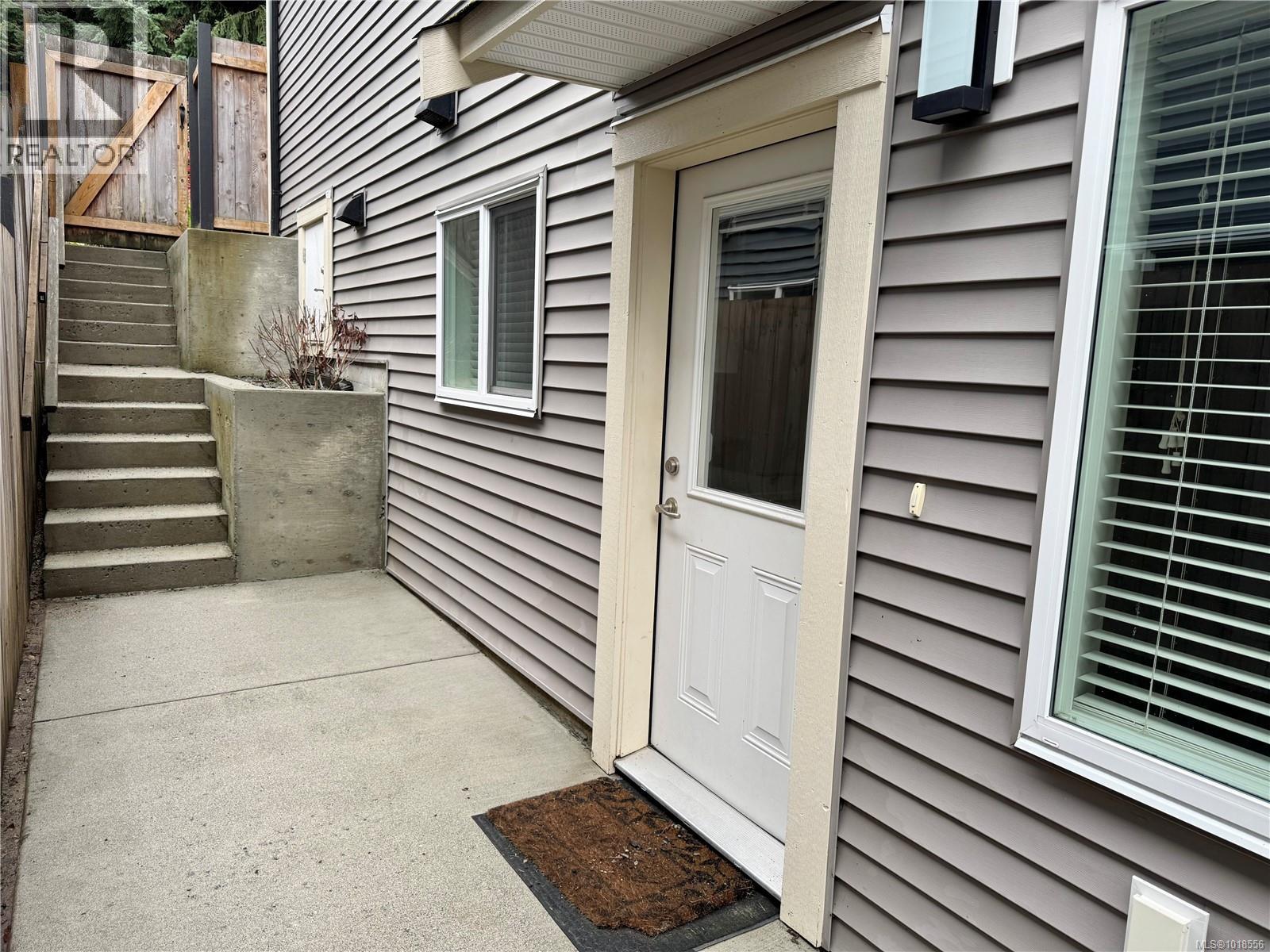 5211 Hammond Bay Rd, Nanaimo