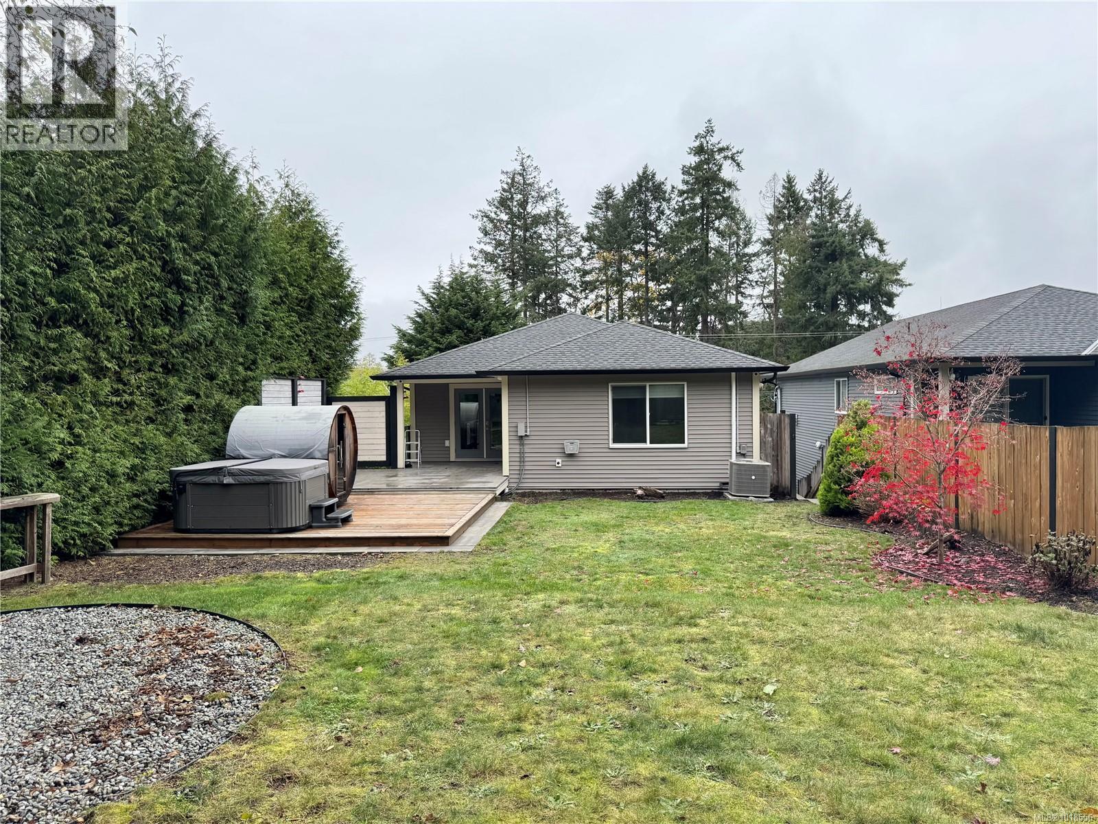 5211 Hammond Bay Rd, Nanaimo