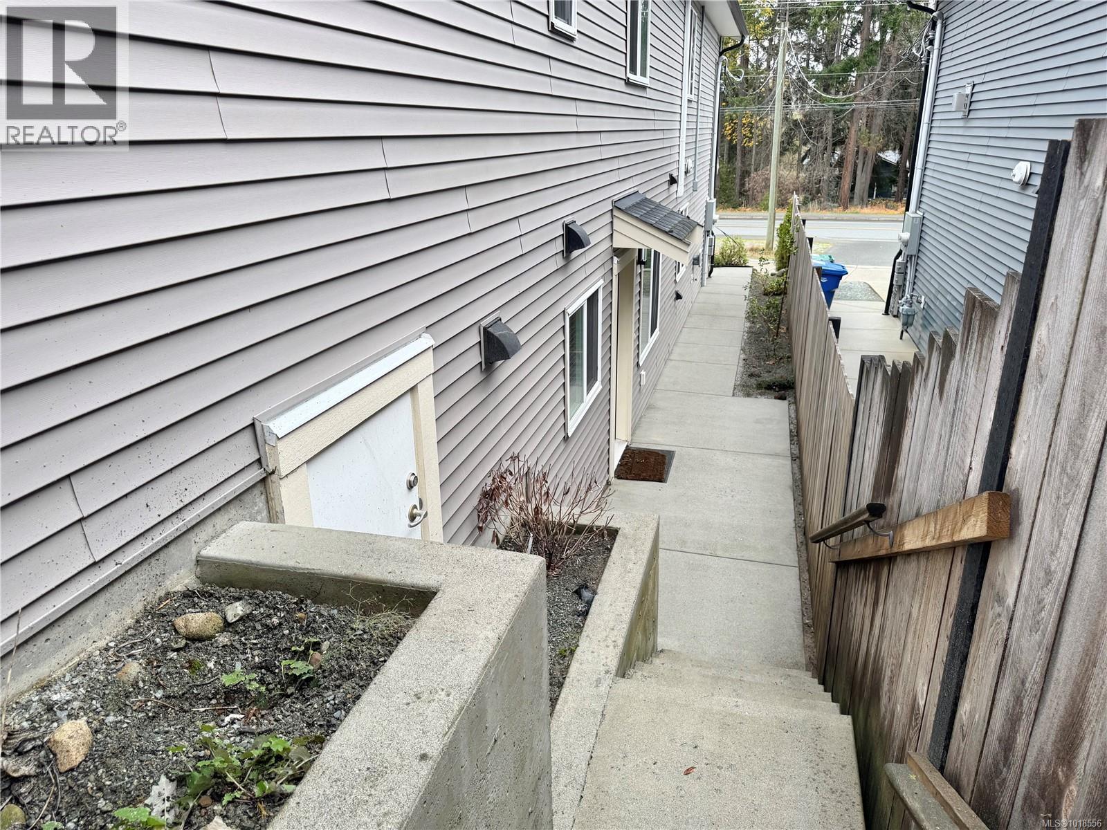 5211 Hammond Bay Rd, Nanaimo