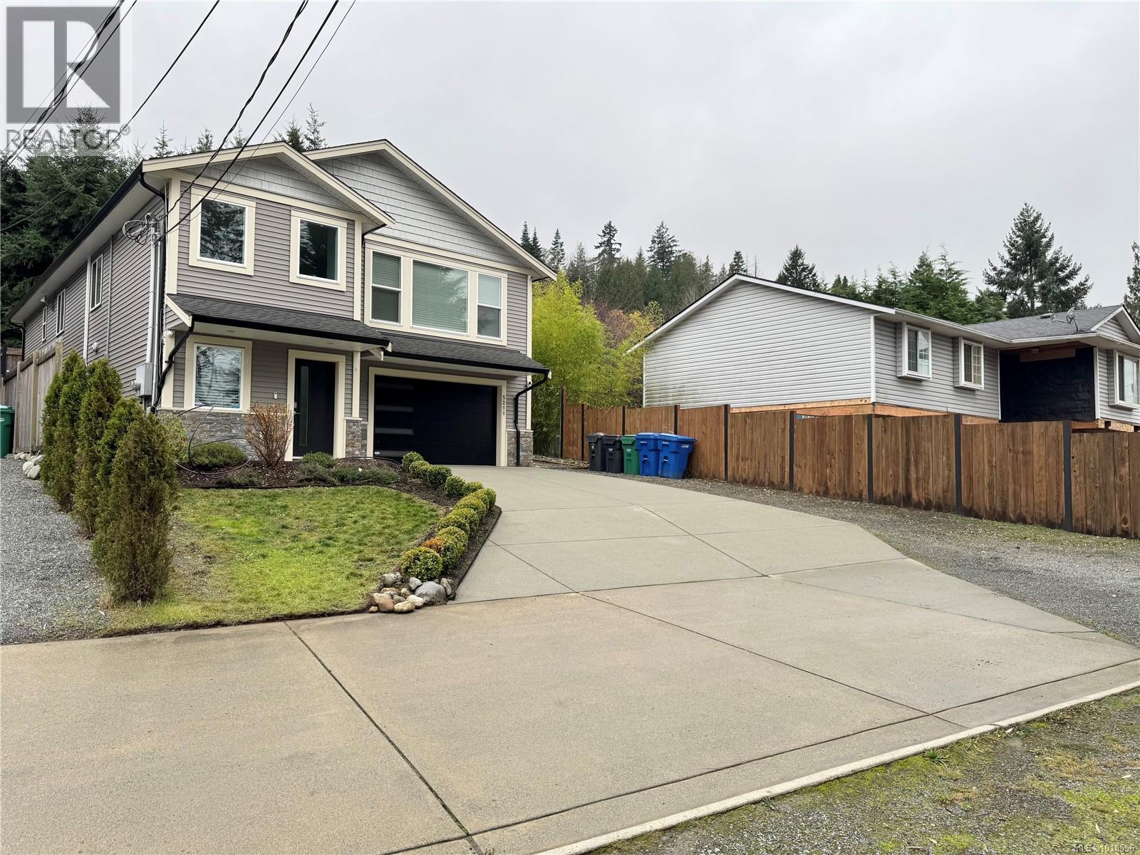 5211 Hammond Bay Rd, Nanaimo