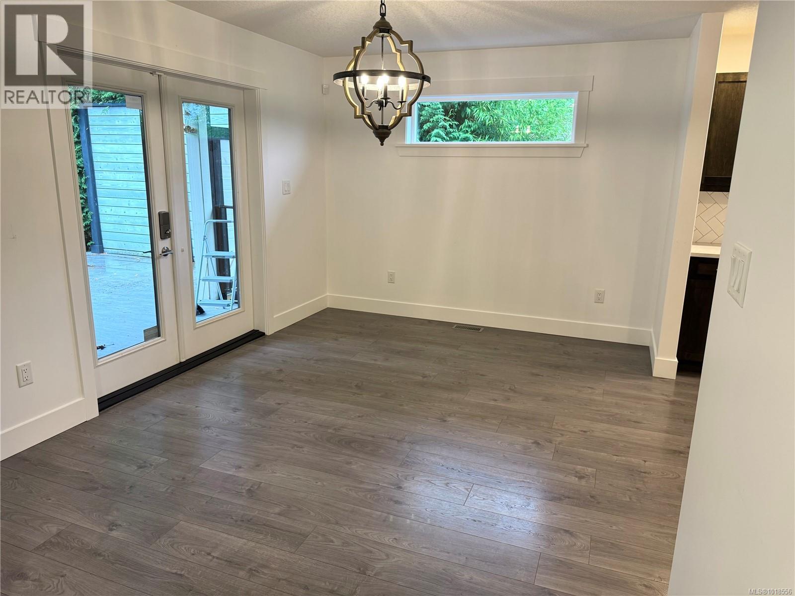 5211 Hammond Bay Rd, Nanaimo