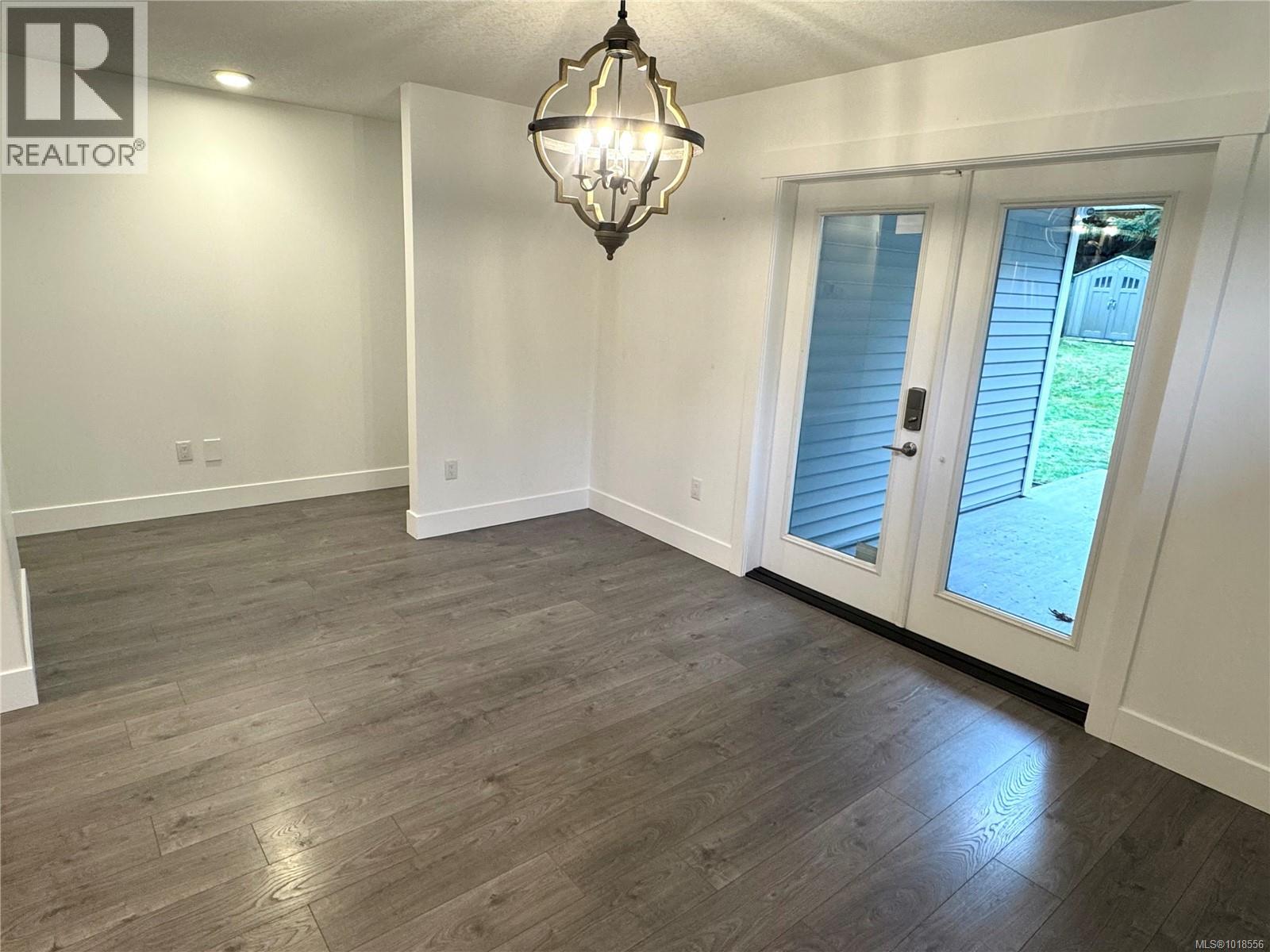 5211 Hammond Bay Rd, Nanaimo