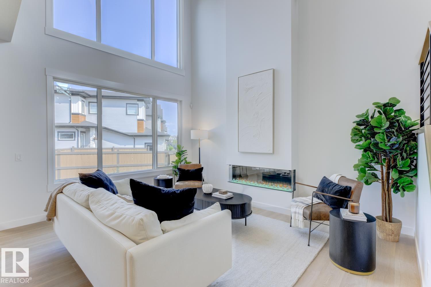 5407 Hawthorn RU SW SW, Edmonton