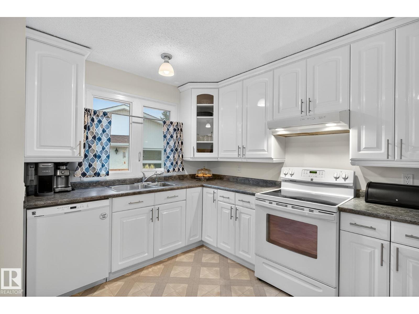 106 GLAMORGAN DR, Sherwood Park