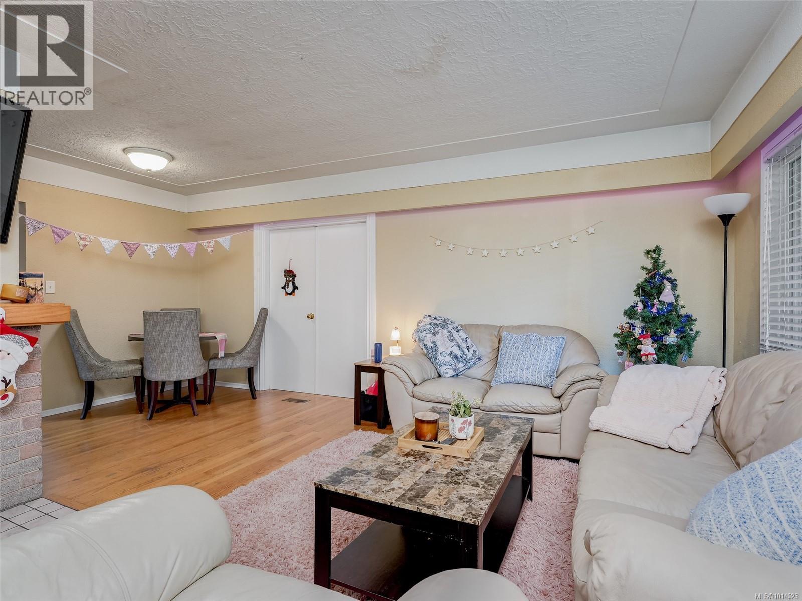  1660 Elm Street, Saanich