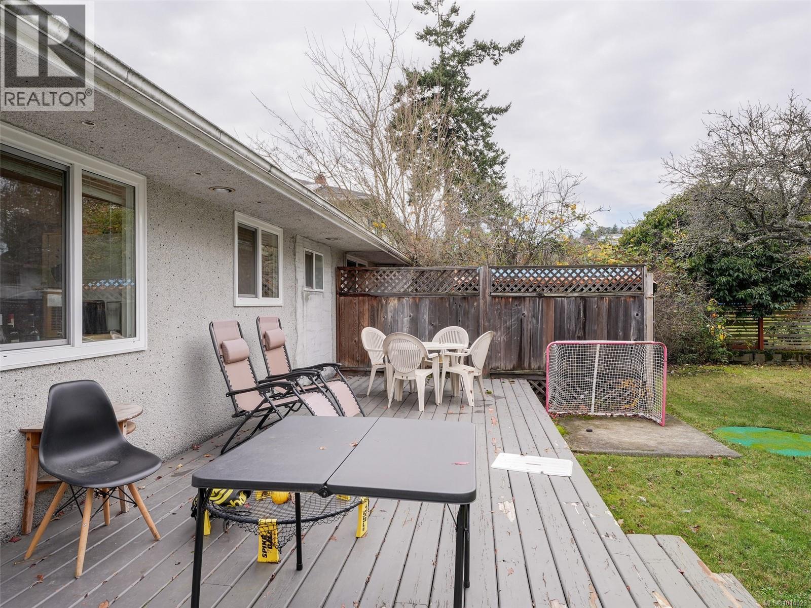  1660 Elm Street, Saanich
