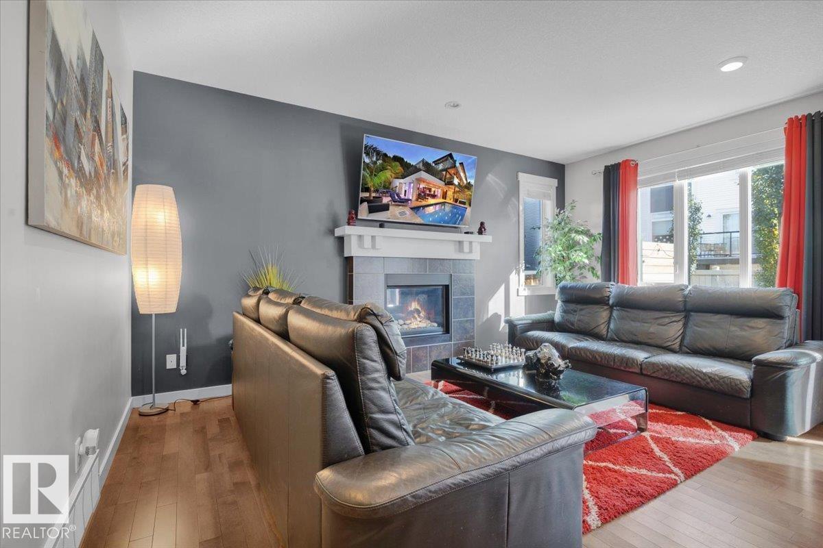 1035 158 ST SW, Edmonton