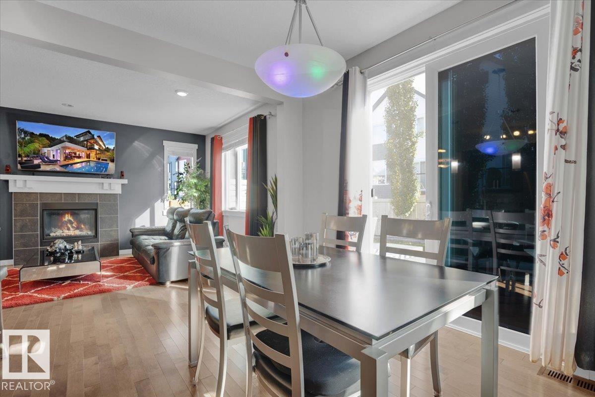 1035 158 ST SW, Edmonton