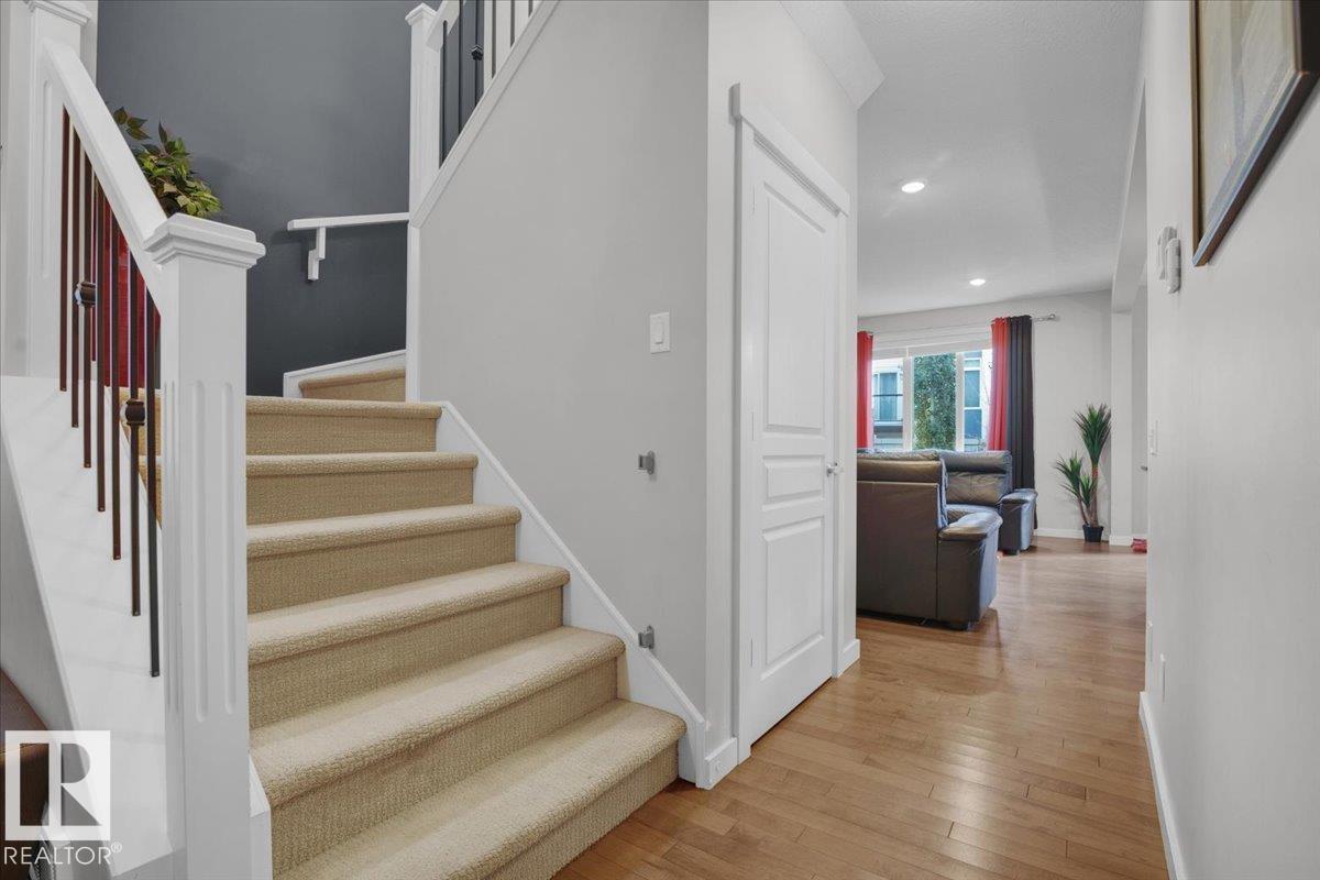 1035 158 ST SW, Edmonton