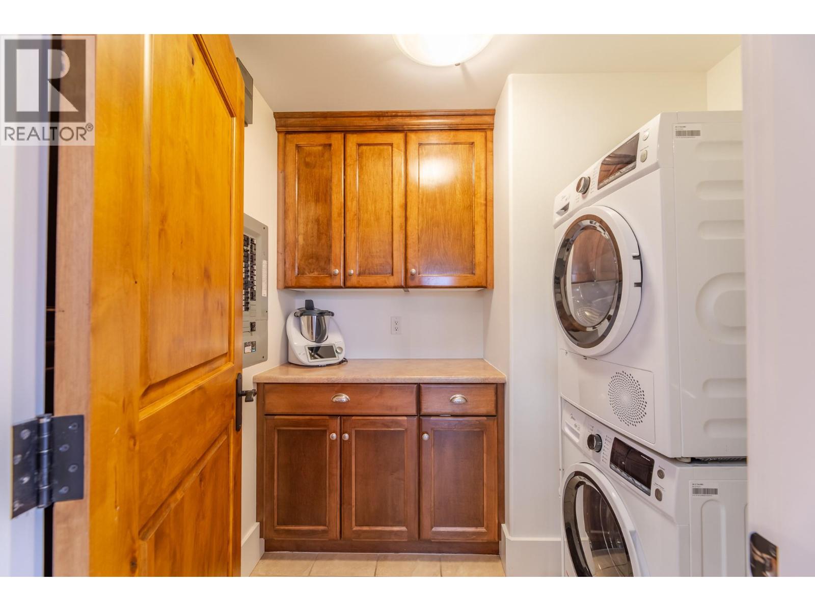 14451 Downton Avenue Unit# 201, Summerland