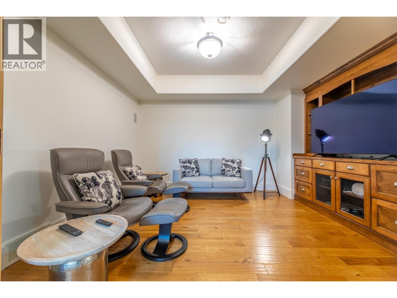 14451 Downton Avenue Unit# 201, Summerland