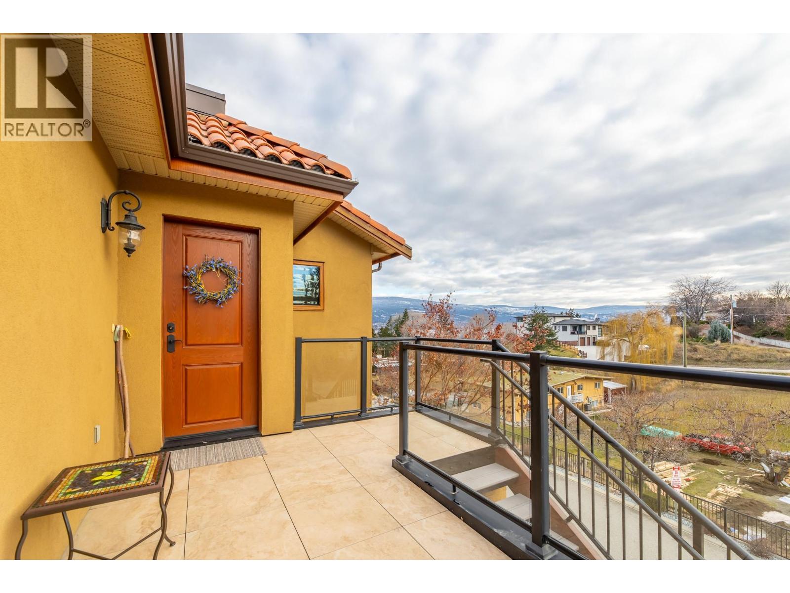 14451 Downton Avenue Unit# 201, Summerland