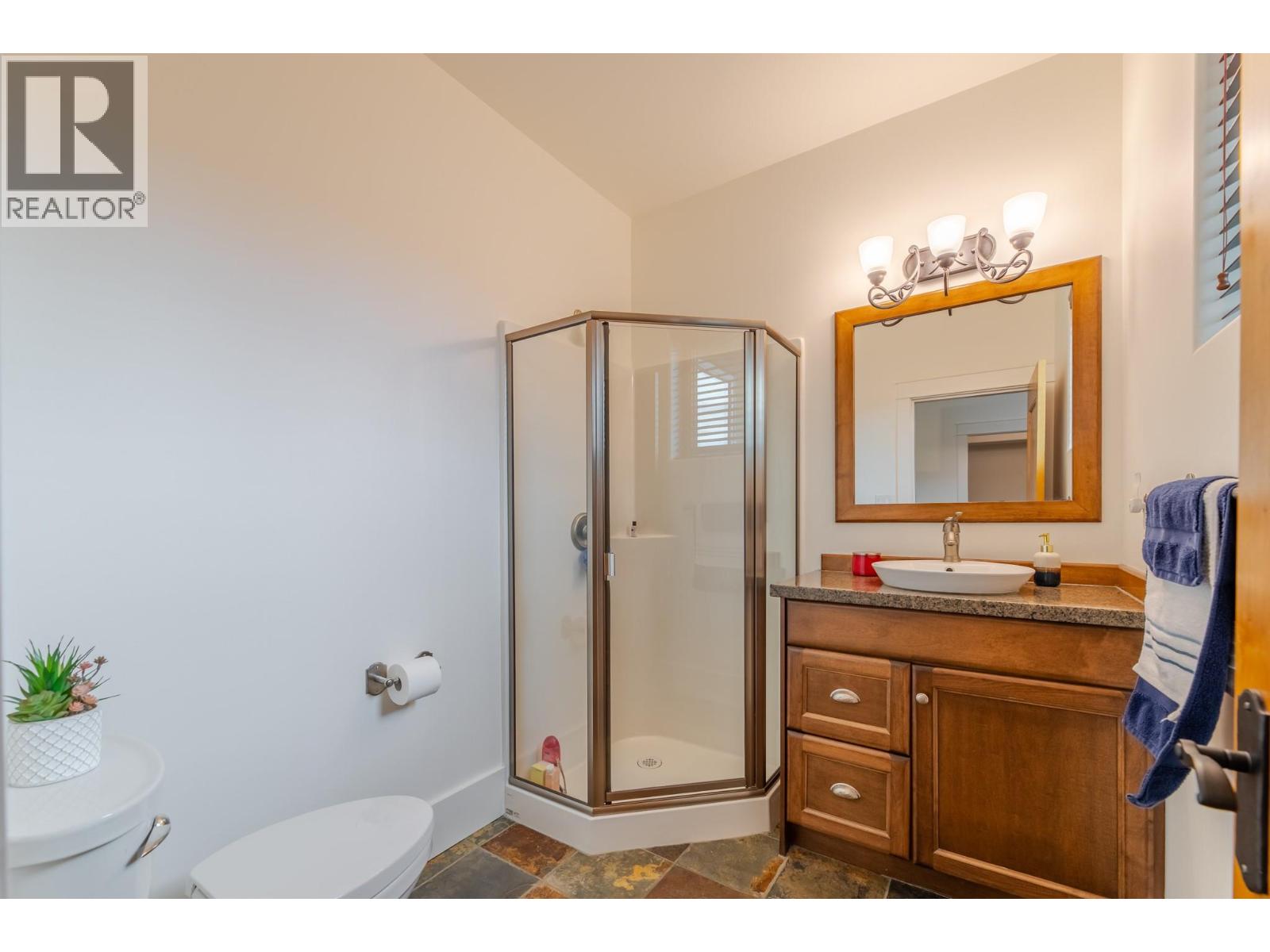 14451 Downton Avenue Unit# 201, Summerland