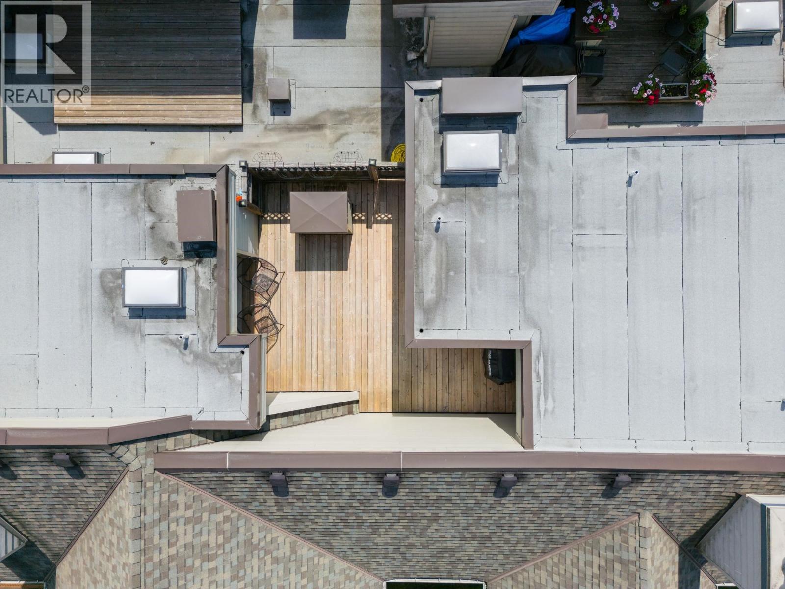 312 1466 PEMBERTON AVENUE, Squamish