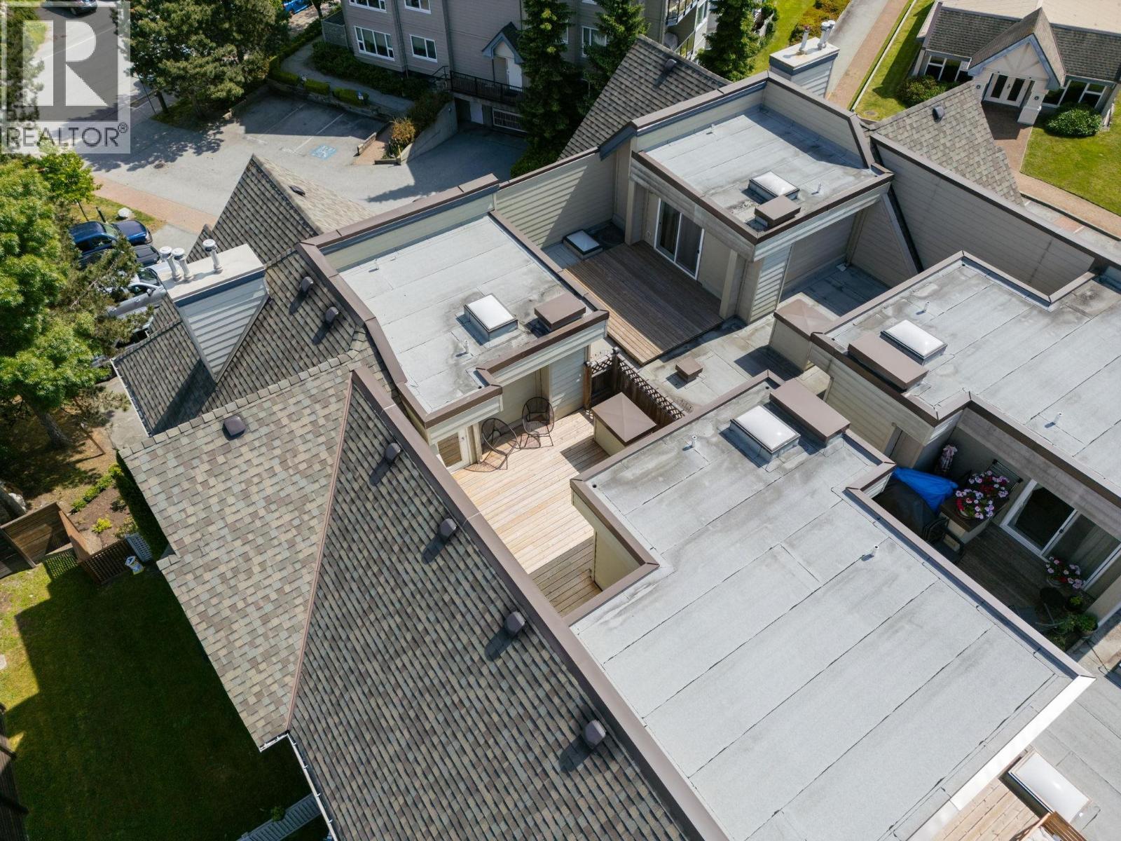 312 1466 PEMBERTON AVENUE, Squamish