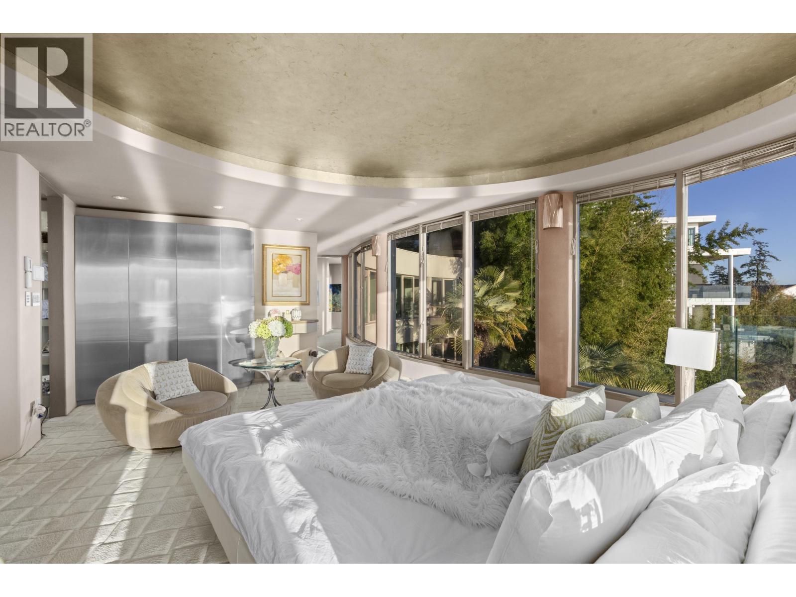 3912 MARINE DRIVE, West Vancouver