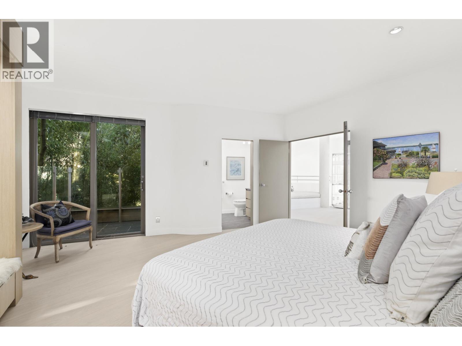 3912 MARINE DRIVE, West Vancouver