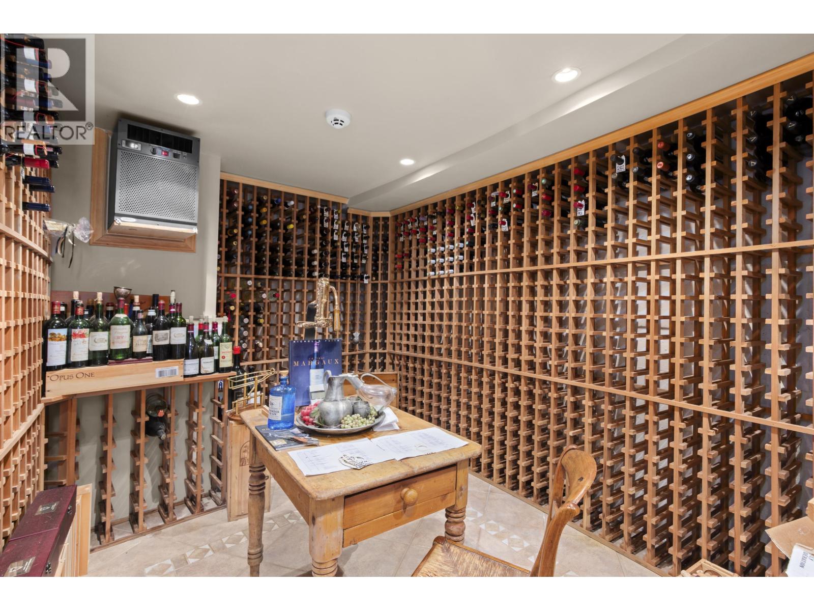 3912 MARINE DRIVE, West Vancouver