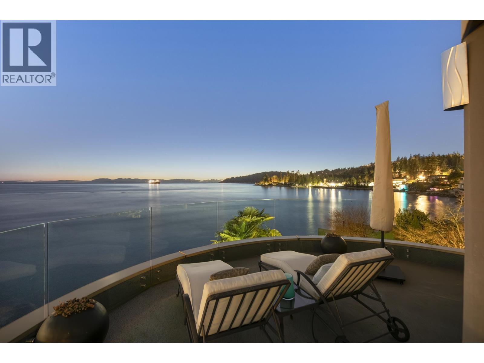 3912 MARINE DRIVE, West Vancouver