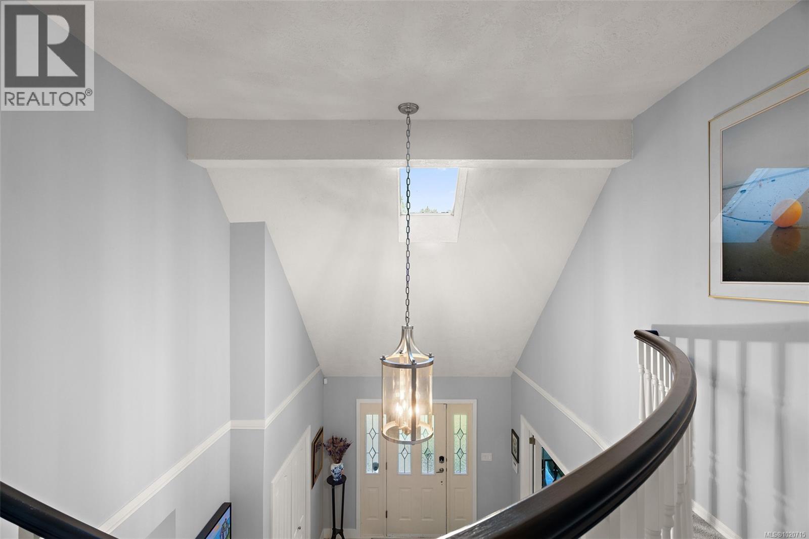  2023 Runnymede Avenue, Oak Bay