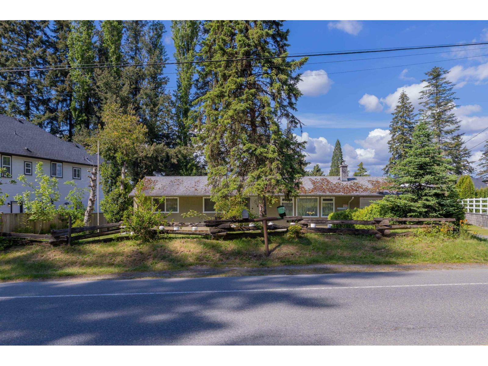 23745 40 AVENUE, Langley