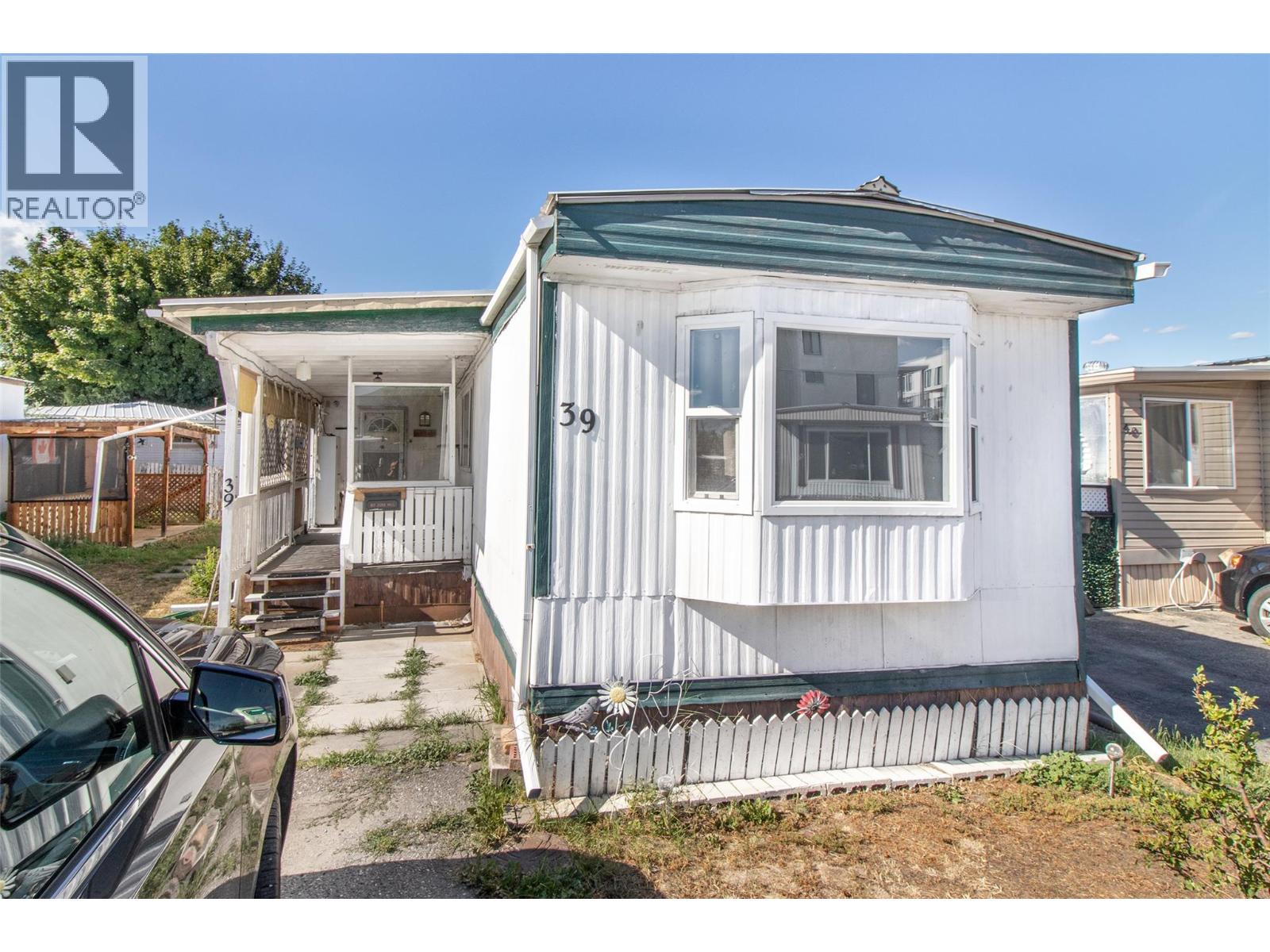 #39-3745 Lakeshore Road, Kelowna