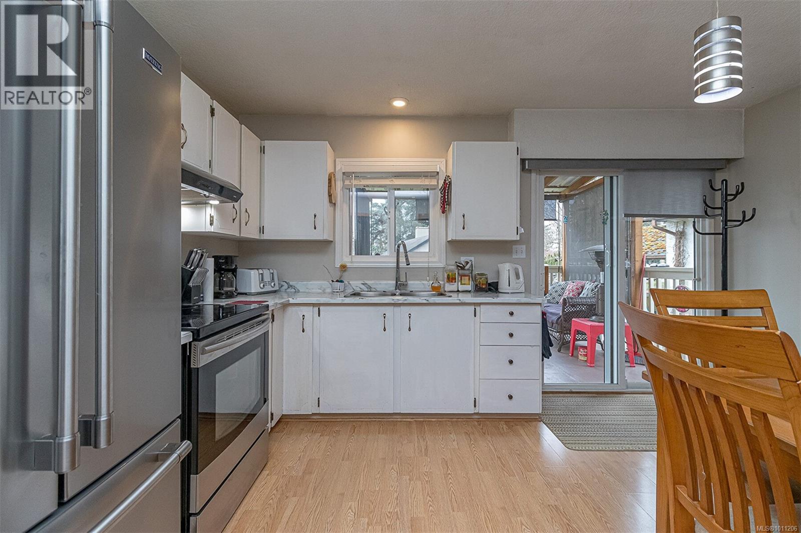 1135 McDonald Cres, Nanaimo