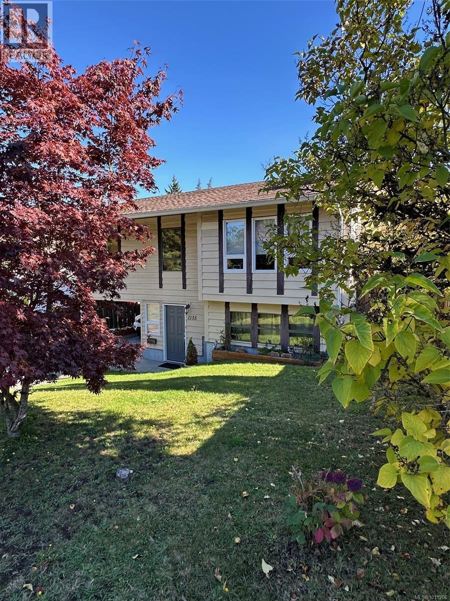 1135 McDonald Cres, Nanaimo