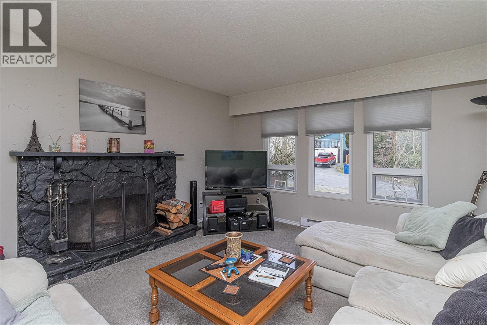 1135 McDonald Cres, Nanaimo