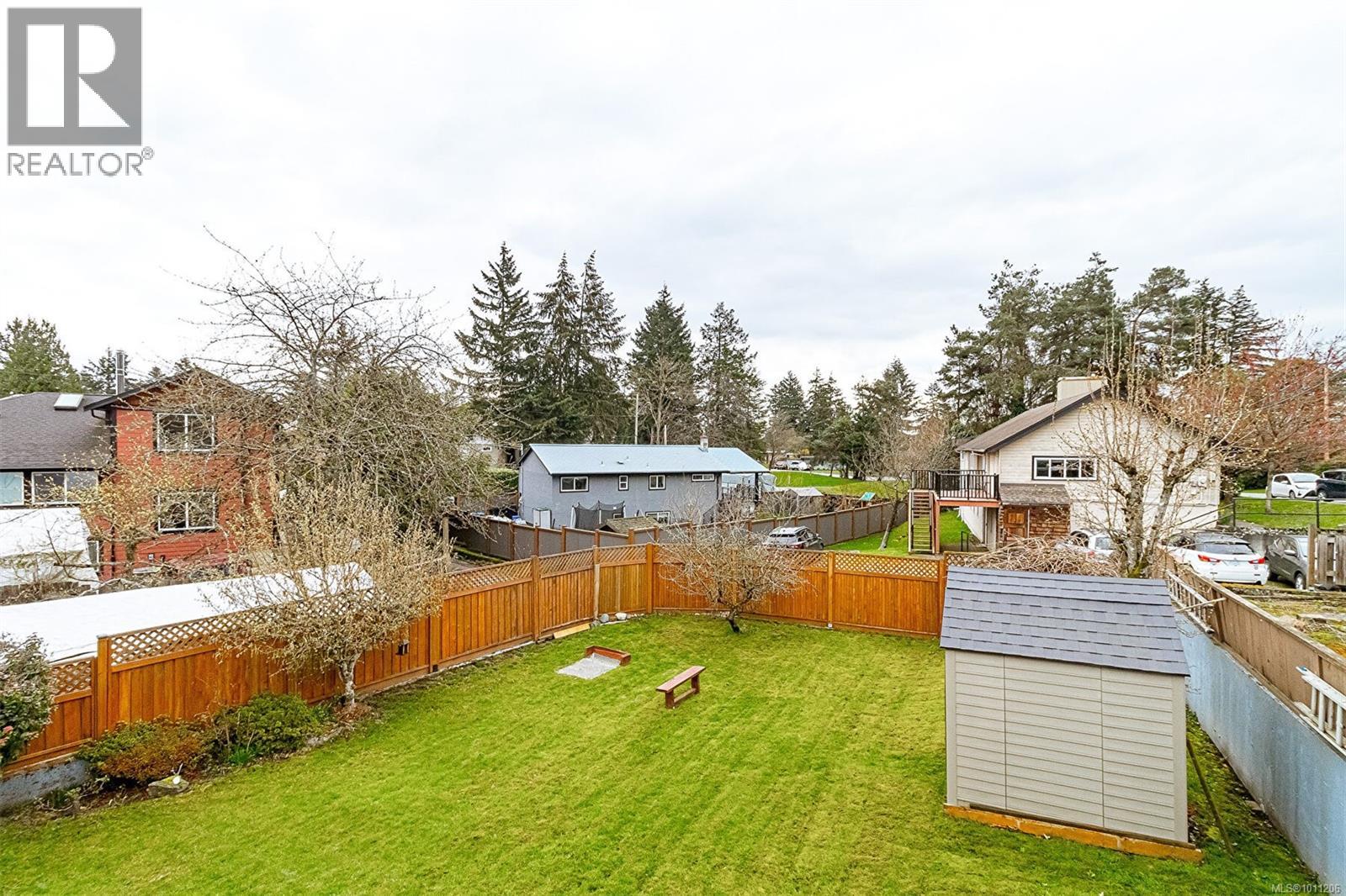 1135 McDonald Cres, Nanaimo