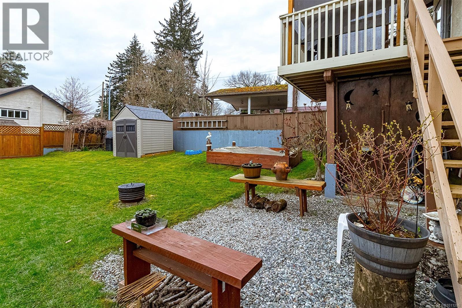 1135 McDonald Cres, Nanaimo