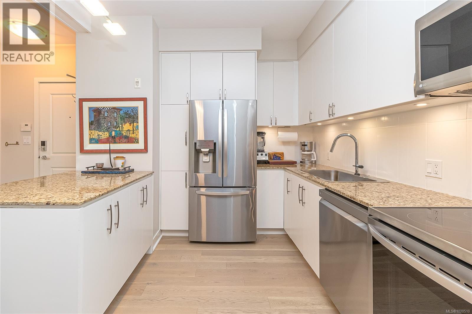 216 1375 Bear Mountain Pkwy, Langford