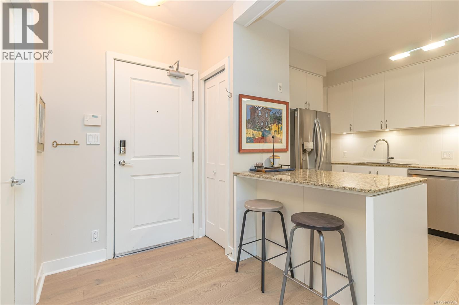 216 1375 Bear Mountain Pkwy, Langford