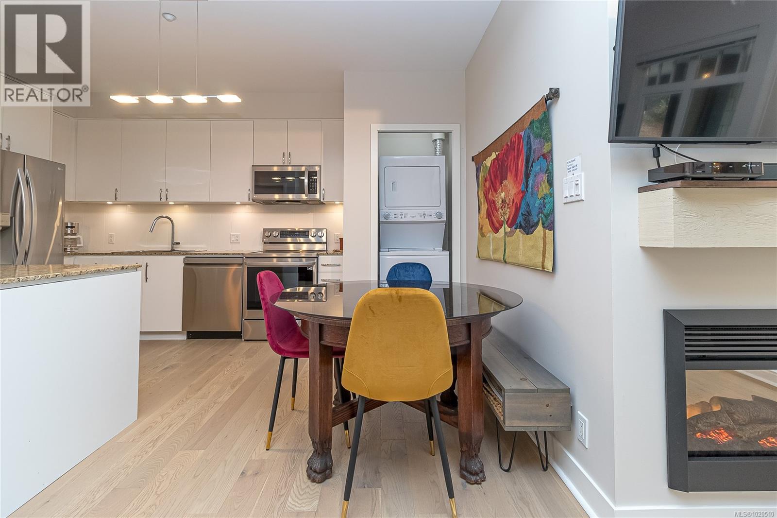 216 1375 Bear Mountain Pkwy, Langford