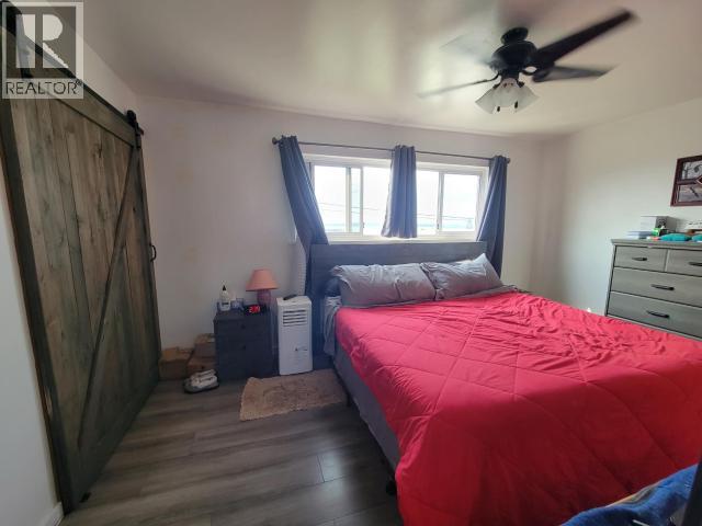 4029 JOYCE AVE, Powell River