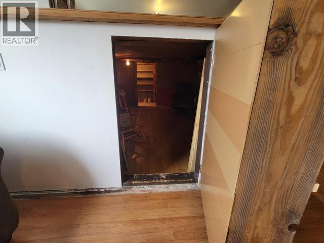 4029 JOYCE AVE, Powell River