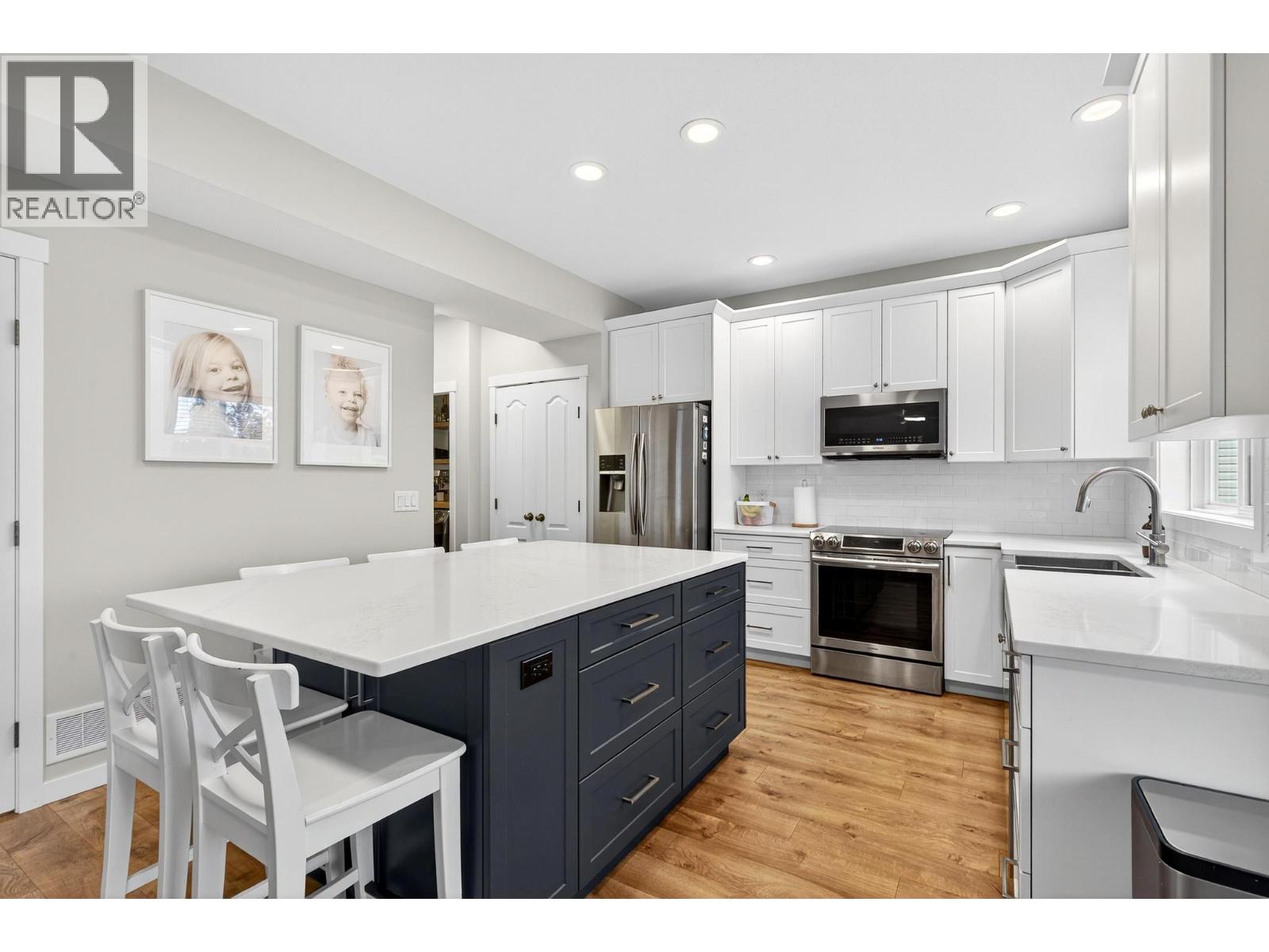  1971 Rosealee Lane, West Kelowna