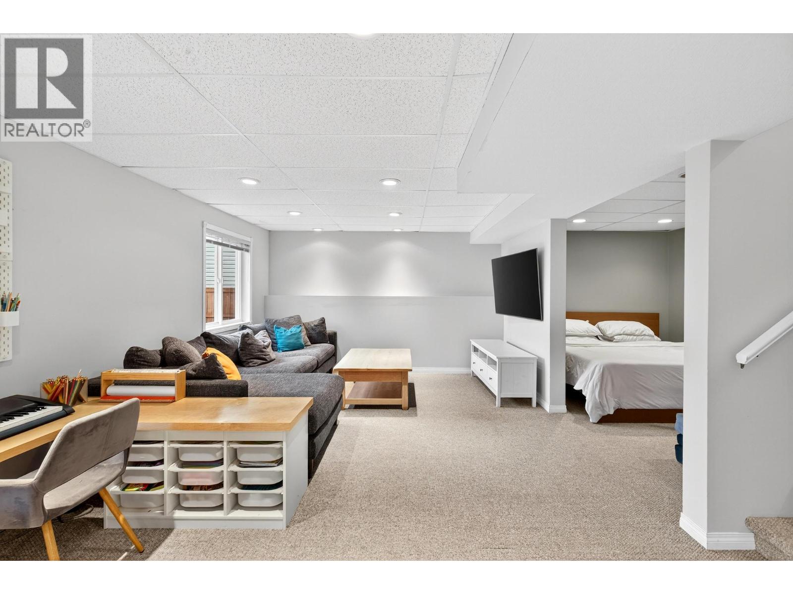  1971 Rosealee Lane, West Kelowna