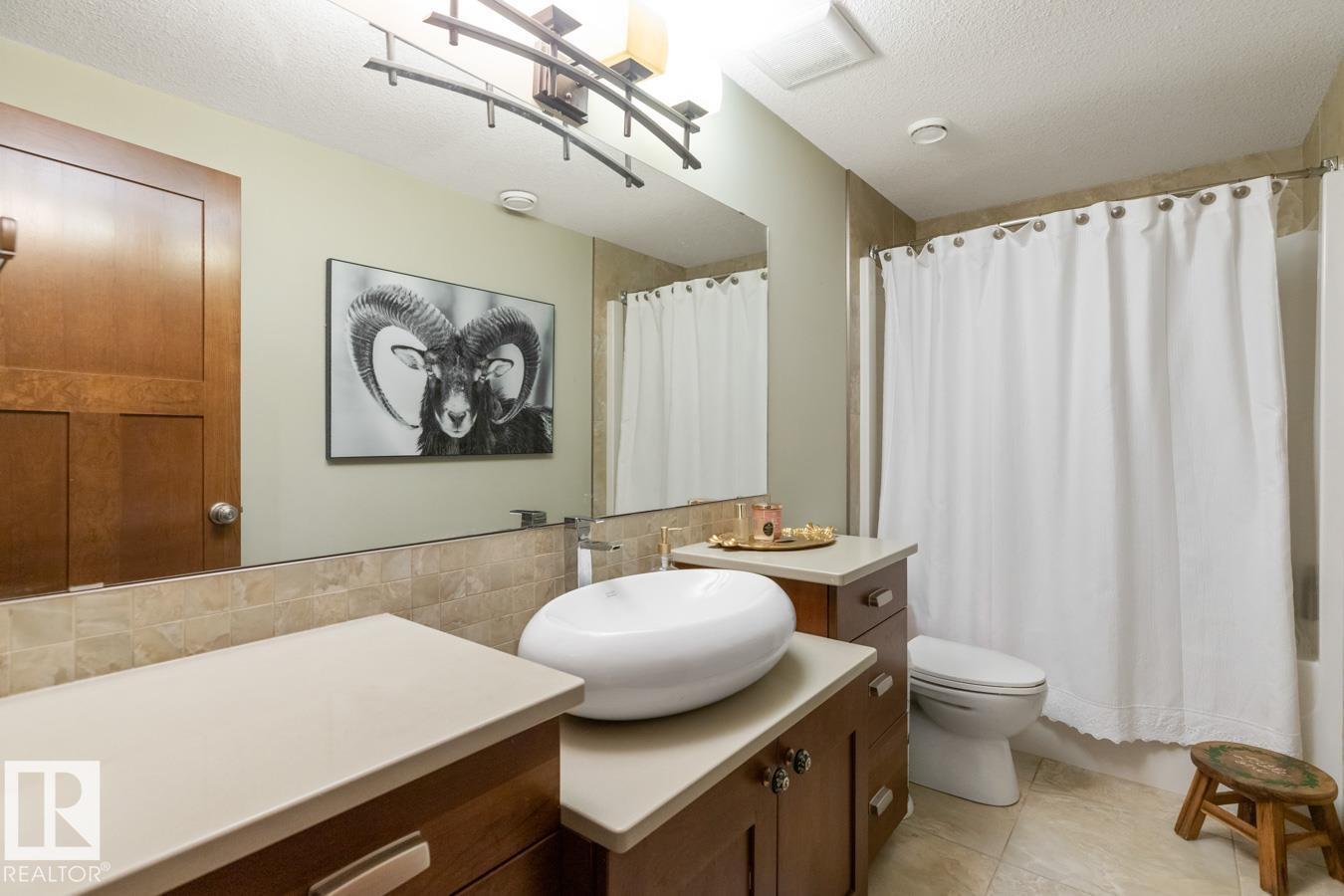 4023 WHISPERING RIVER DR NW, Edmonton