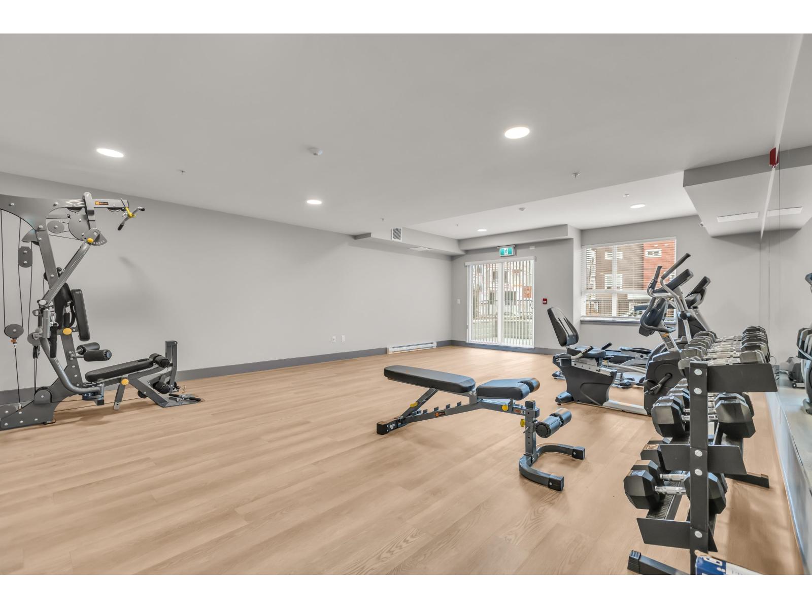 302 5486 199A STREET, Langley