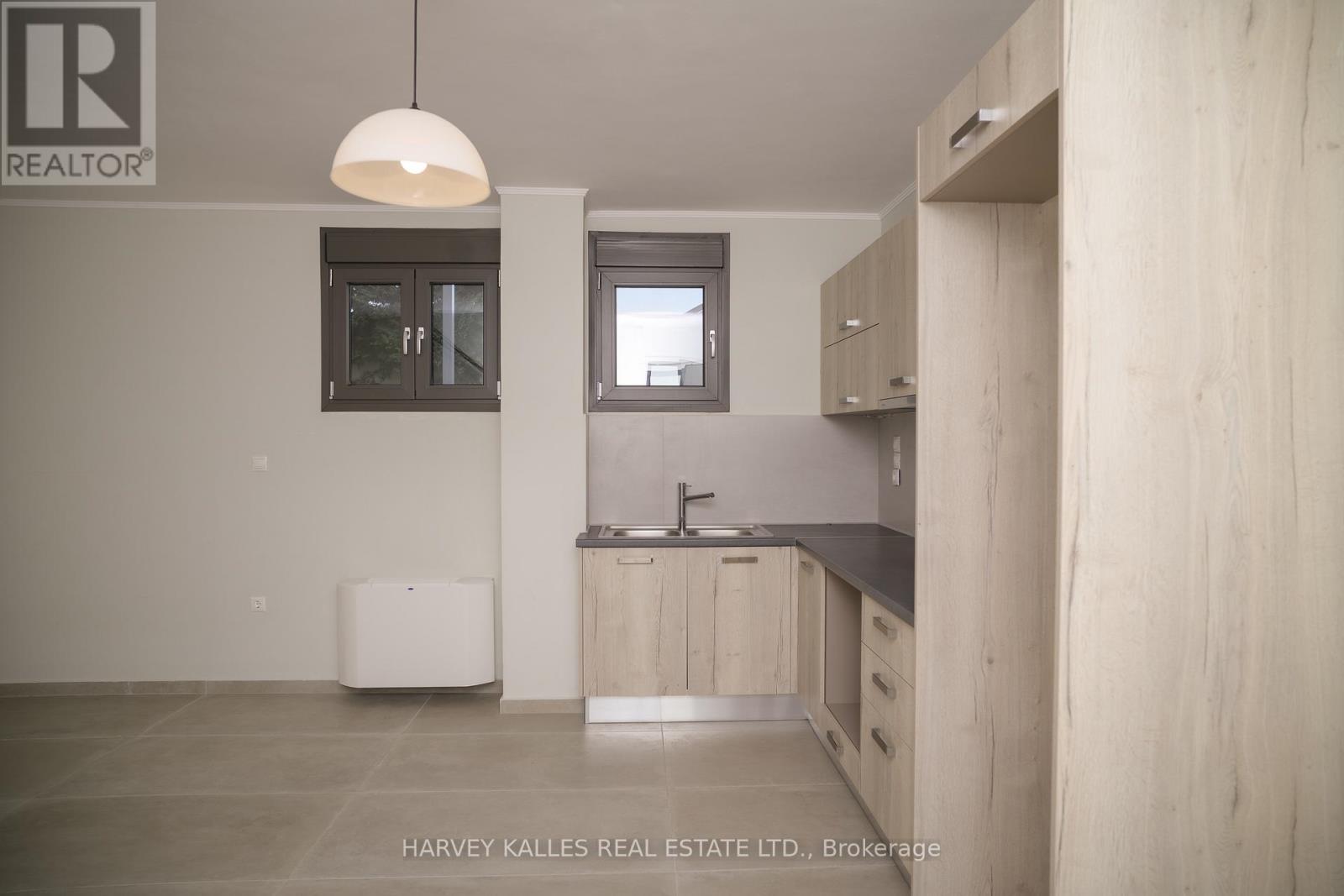 VILLA 4 IMION STREET - 29