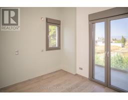 Villa 4 Imion Street, Greece, ON  Photo 25